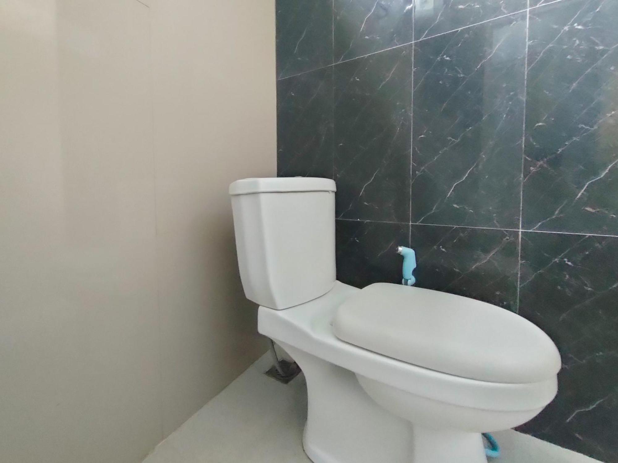 Reddoorz Syariah Near Stasiun Wates Hotel Wates  Buitenkant foto