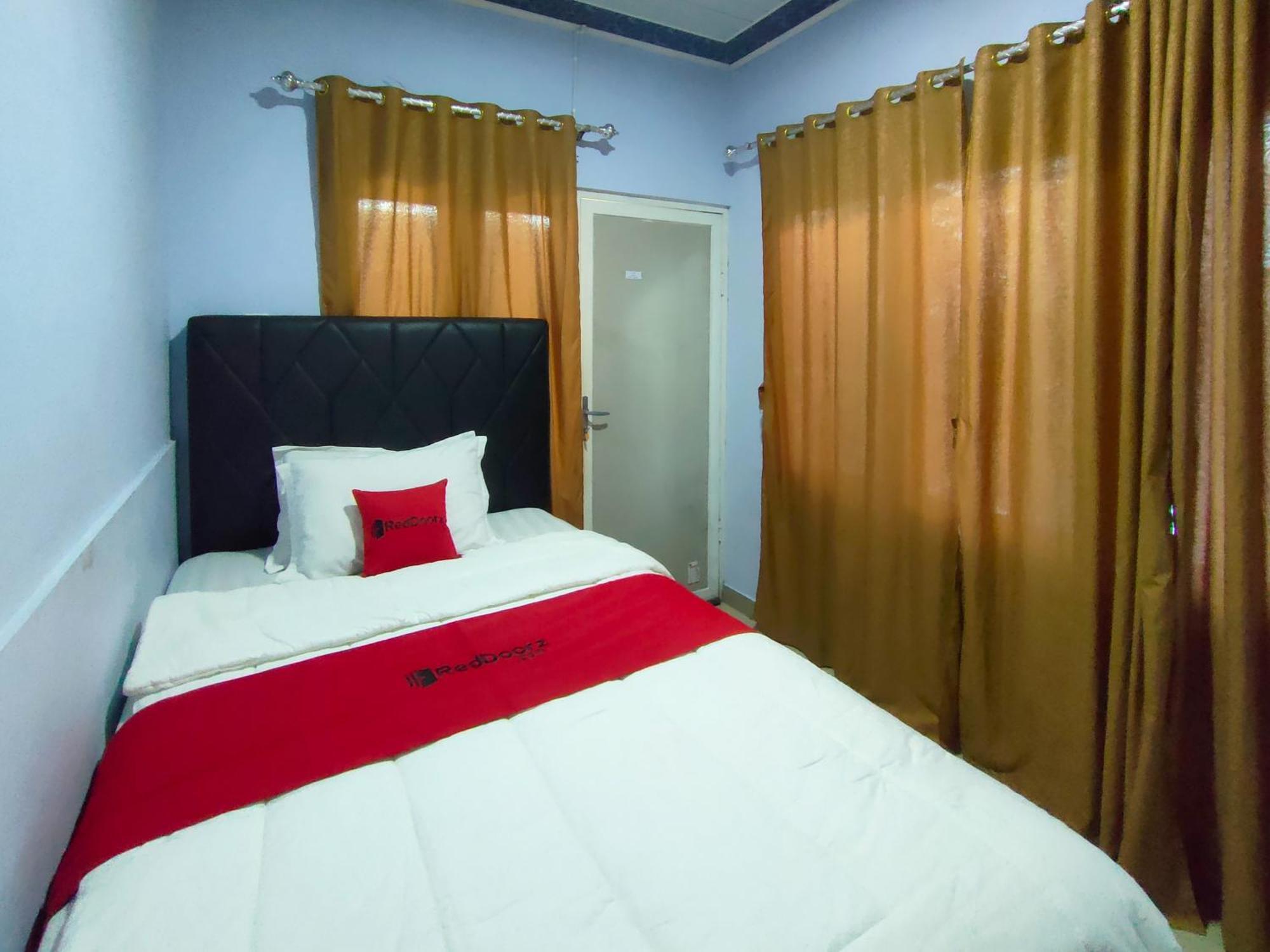 Reddoorz Syariah Near Stasiun Wates Hotel Wates  Buitenkant foto