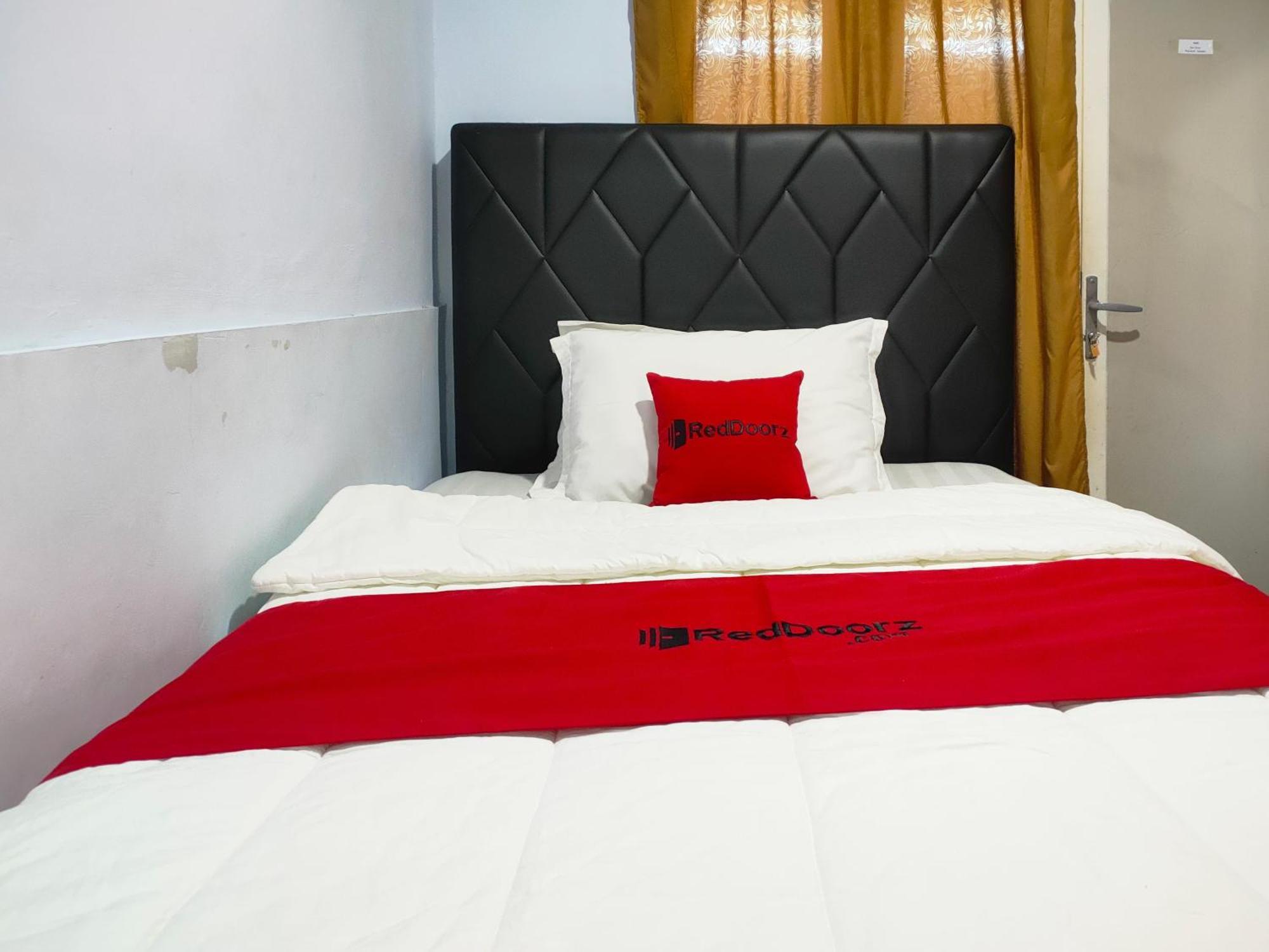 Reddoorz Syariah Near Stasiun Wates Hotel Wates  Buitenkant foto