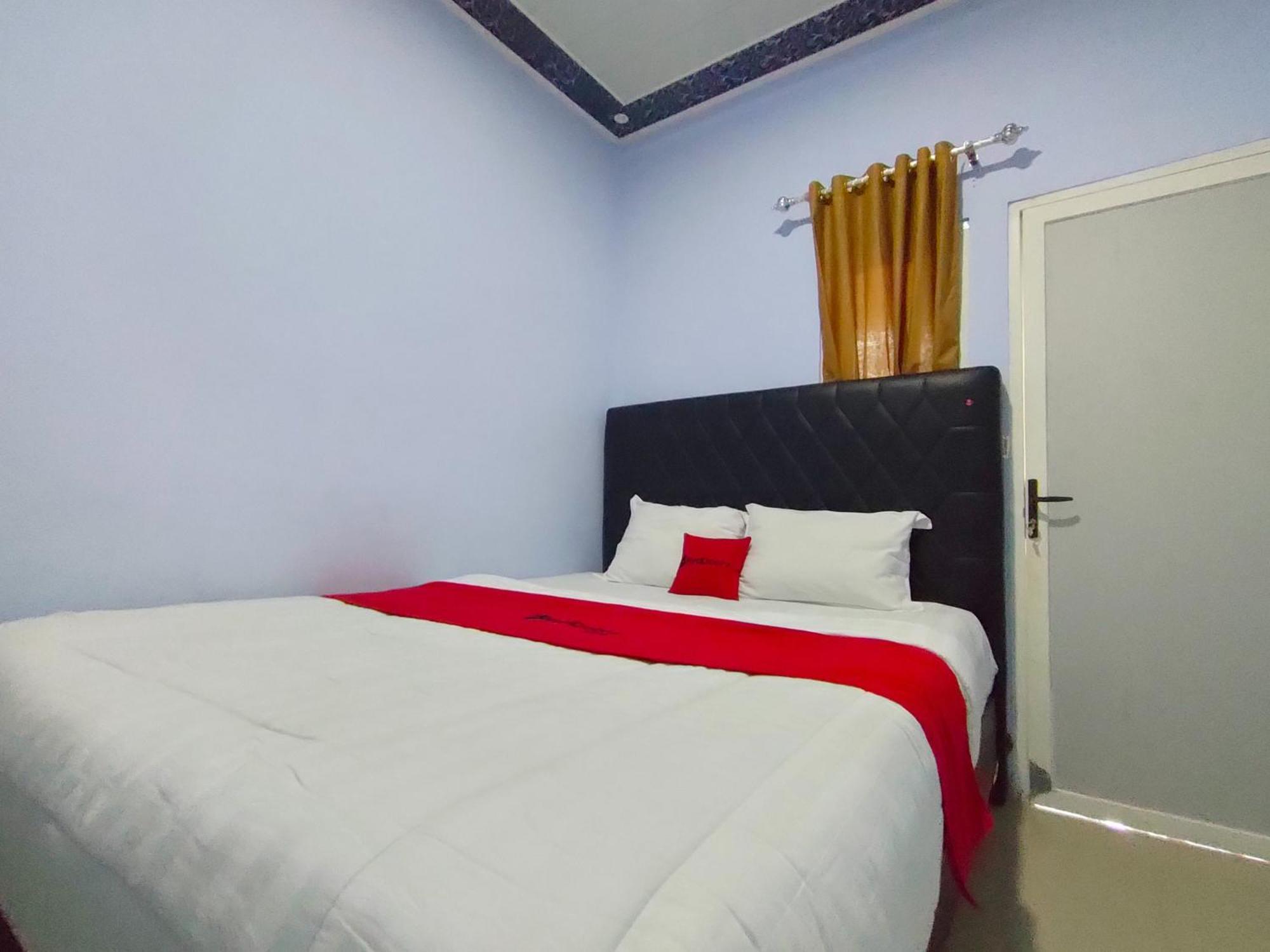 Reddoorz Syariah Near Stasiun Wates Hotel Wates  Buitenkant foto