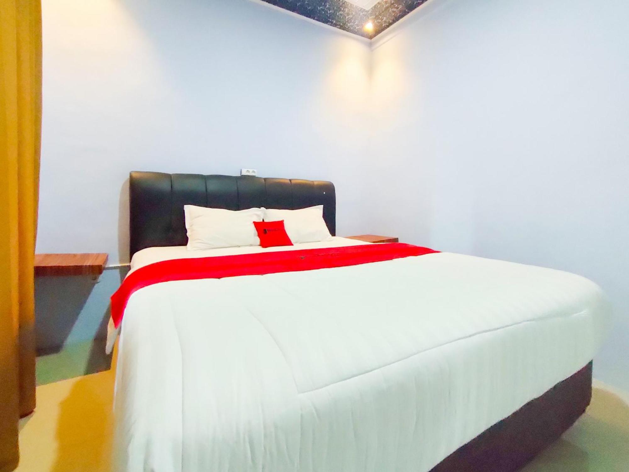 Reddoorz Syariah Near Stasiun Wates Hotel Wates  Buitenkant foto