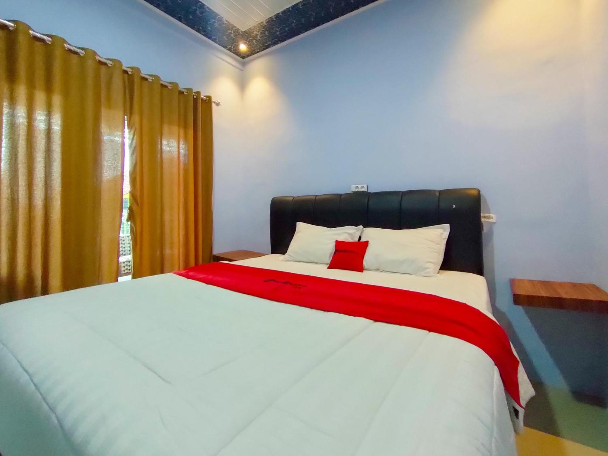 Reddoorz Syariah Near Stasiun Wates Hotel Wates  Buitenkant foto