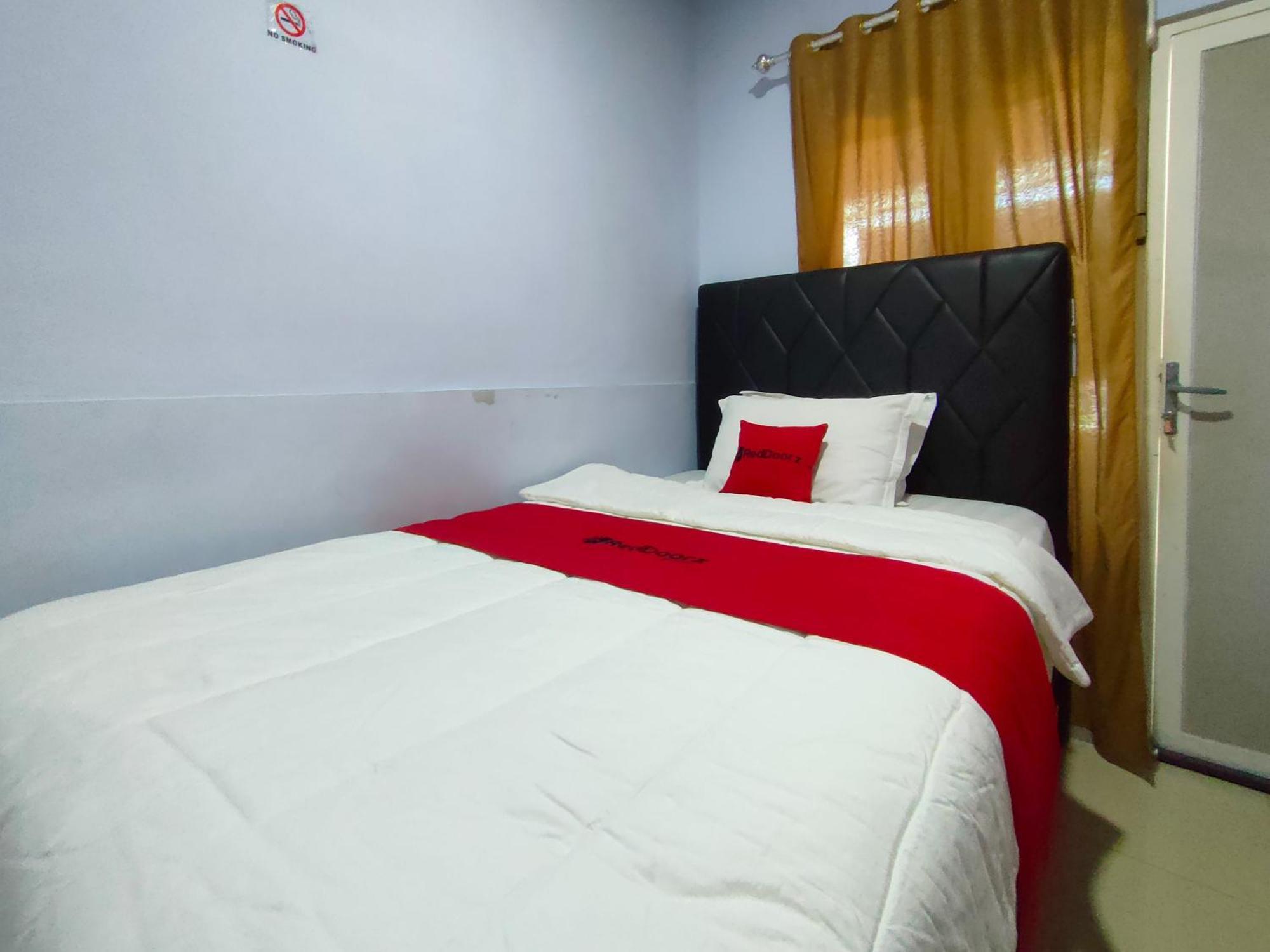 Reddoorz Syariah Near Stasiun Wates Hotel Wates  Buitenkant foto