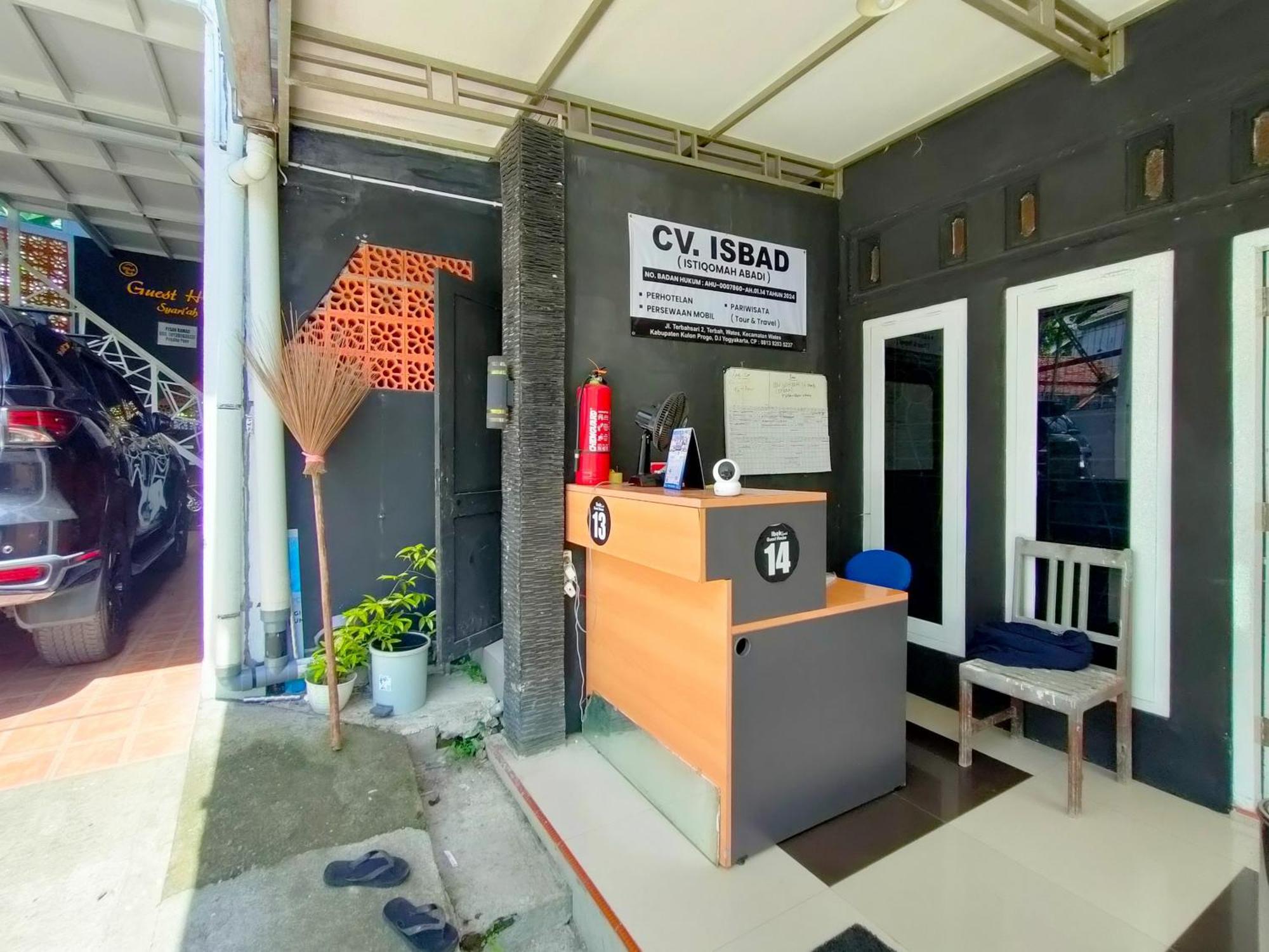 Reddoorz Syariah Near Stasiun Wates Hotel Wates  Buitenkant foto