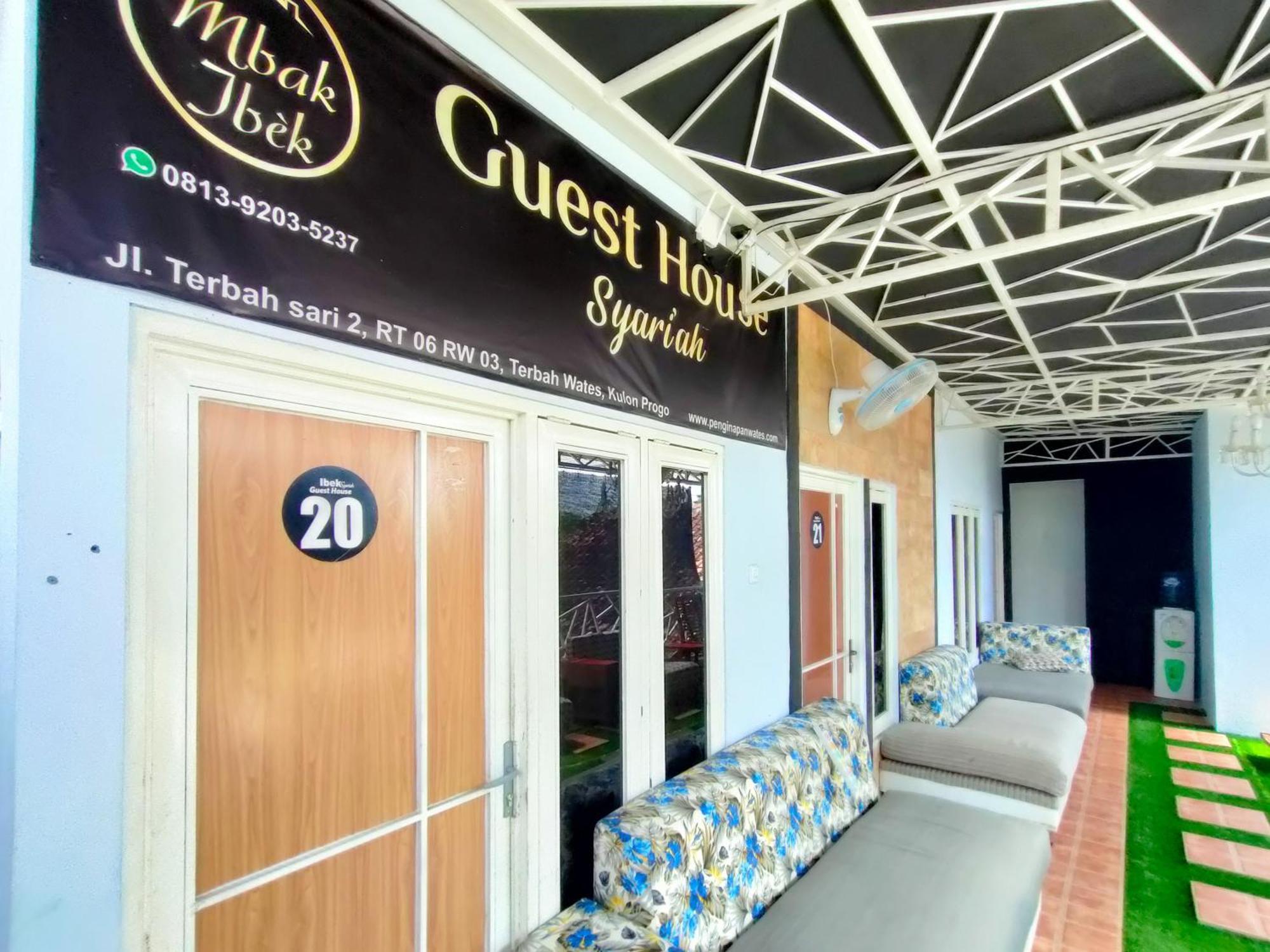 Reddoorz Syariah Near Stasiun Wates Hotel Wates  Buitenkant foto