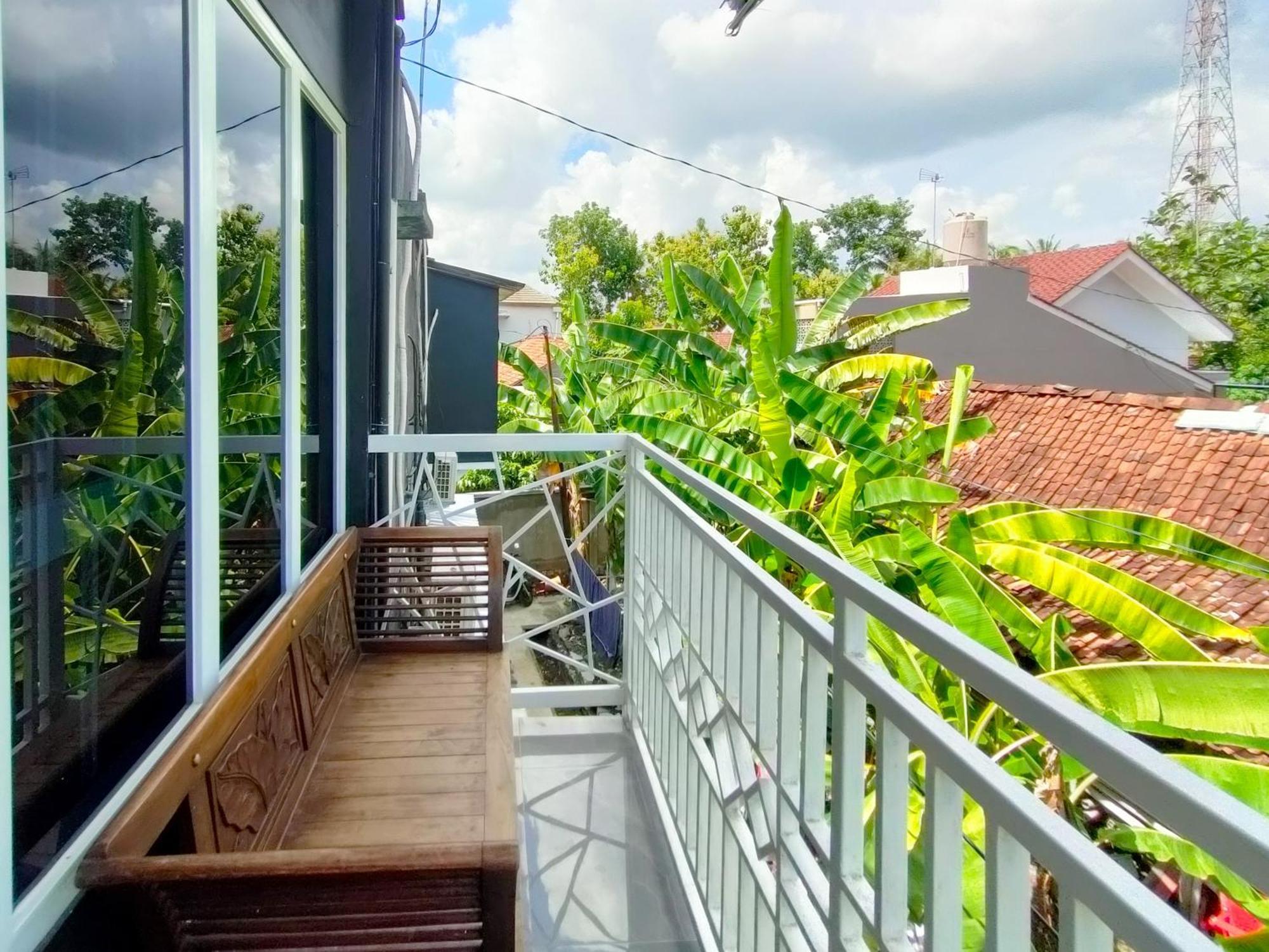 Reddoorz Syariah Near Stasiun Wates Hotel Wates  Buitenkant foto